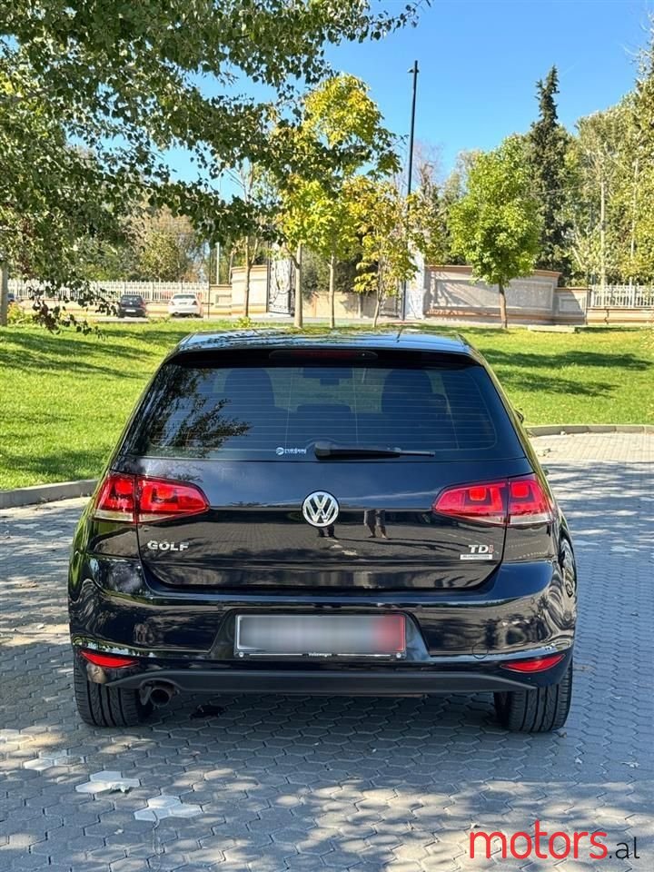 2014' Volkswagen Golf photo #5