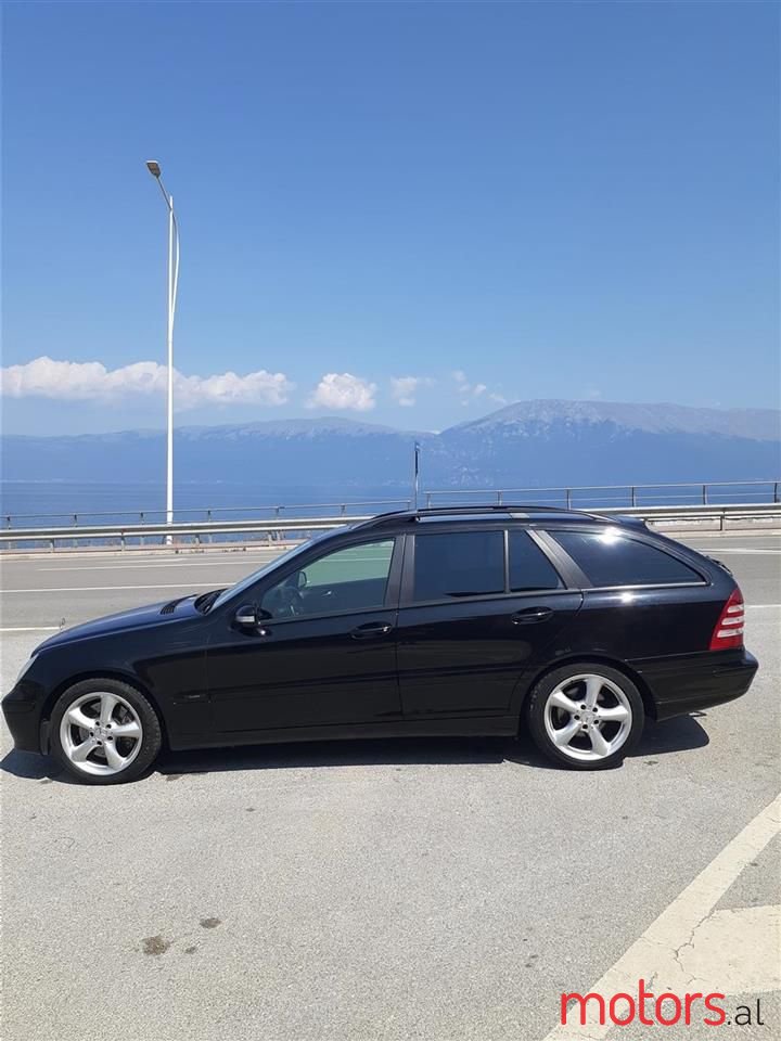2005' Mercedes-Benz C 220 photo #5