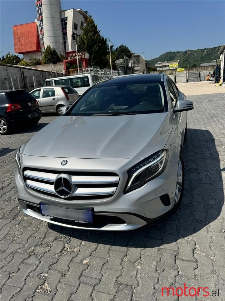 2015' Mercedes-Benz GLA 200 photo #1