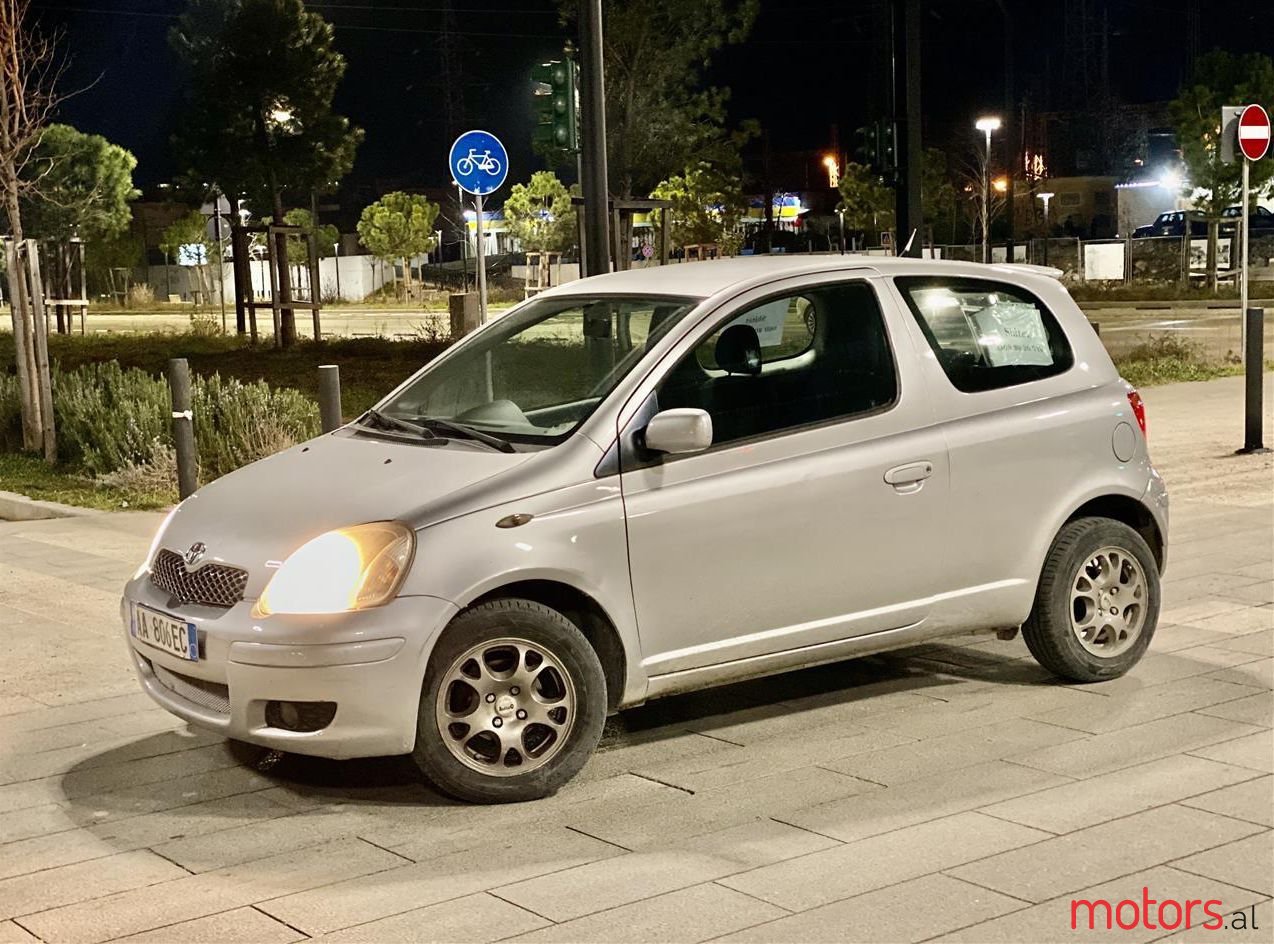 2005' Toyota Yaris photo #1