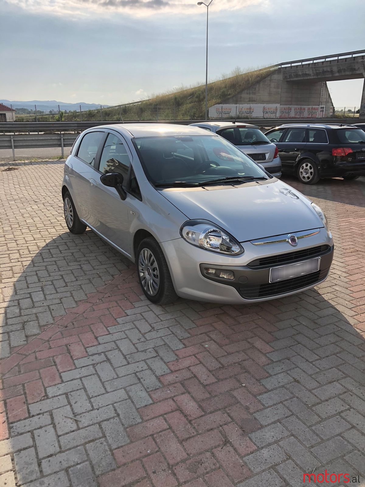 2010' Fiat Punto Evo photo #1