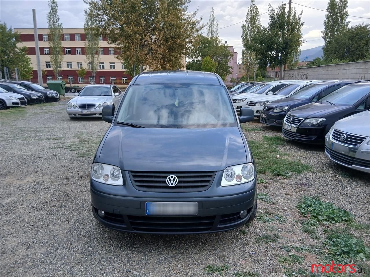 2010' Volkswagen Caddy photo #2