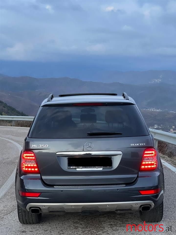 2010' Mercedes-Benz ML 350 photo #4