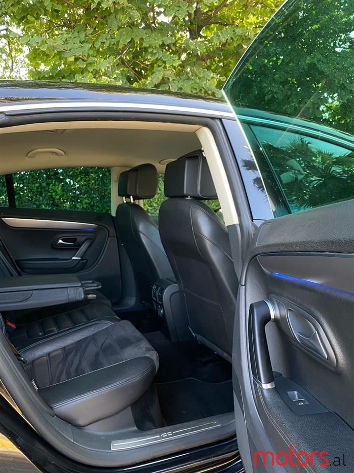 2016' Volkswagen Passat photo #4