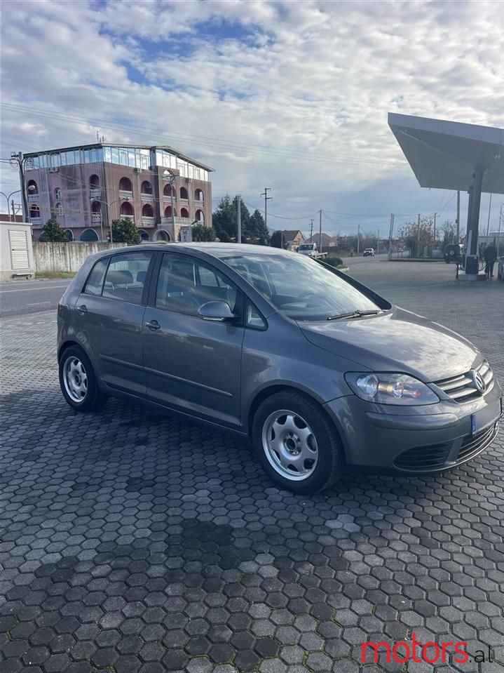 2006' Volkswagen Golf Plus photo #2