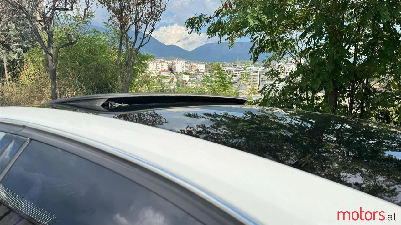 2013' Audi A4 photo #1