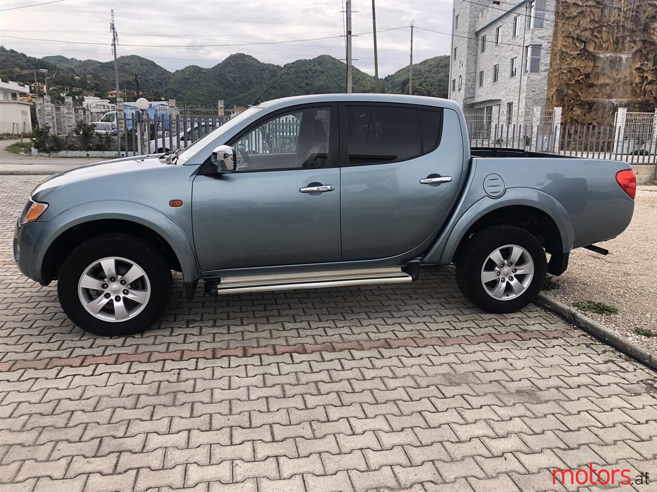 2007' Mitsubishi L200 photo #2