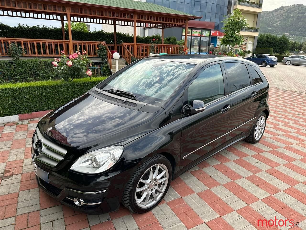 2009' Mercedes-Benz B 200 photo #1