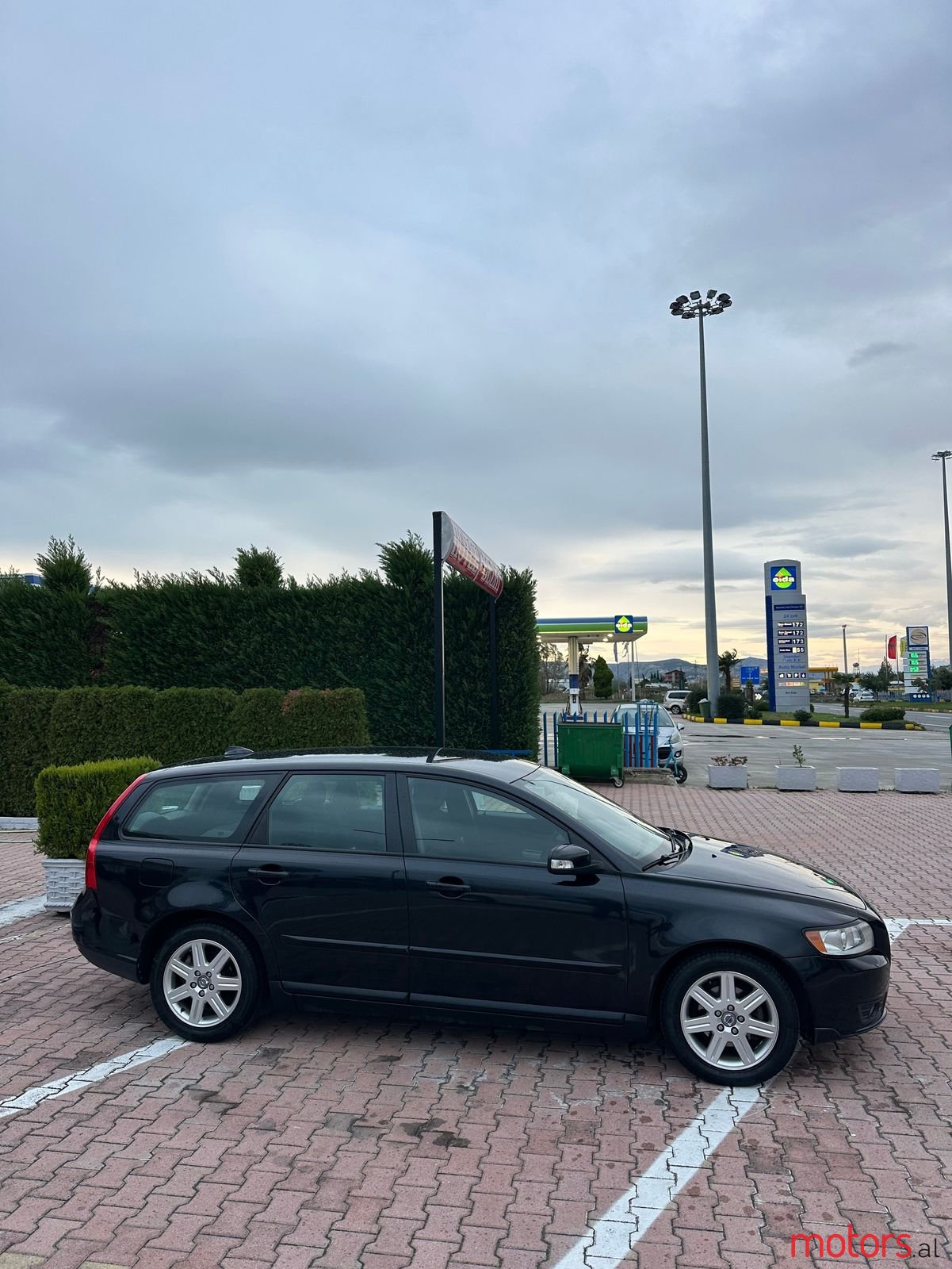 2009' Volvo V50 photo #3