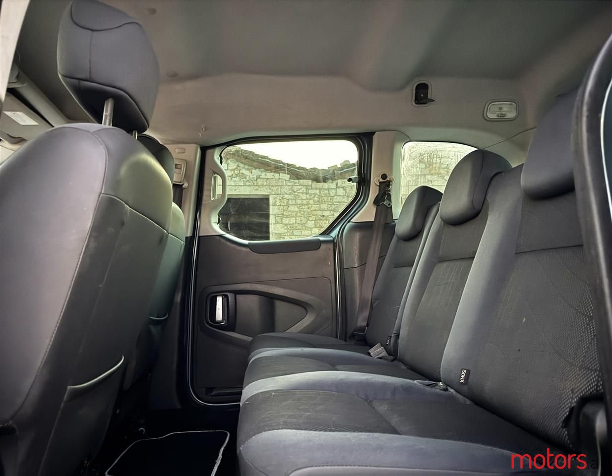 2012' Peugeot Partner photo #5