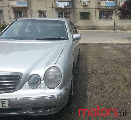 2001' Mercedes-Benz E-Class photo #1