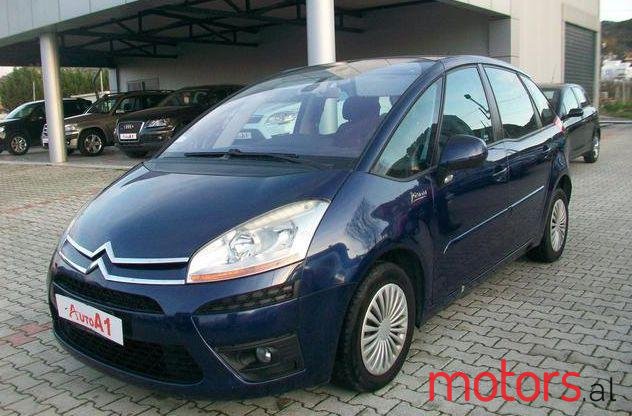 2008' Citroen C4 Picasso photo #1