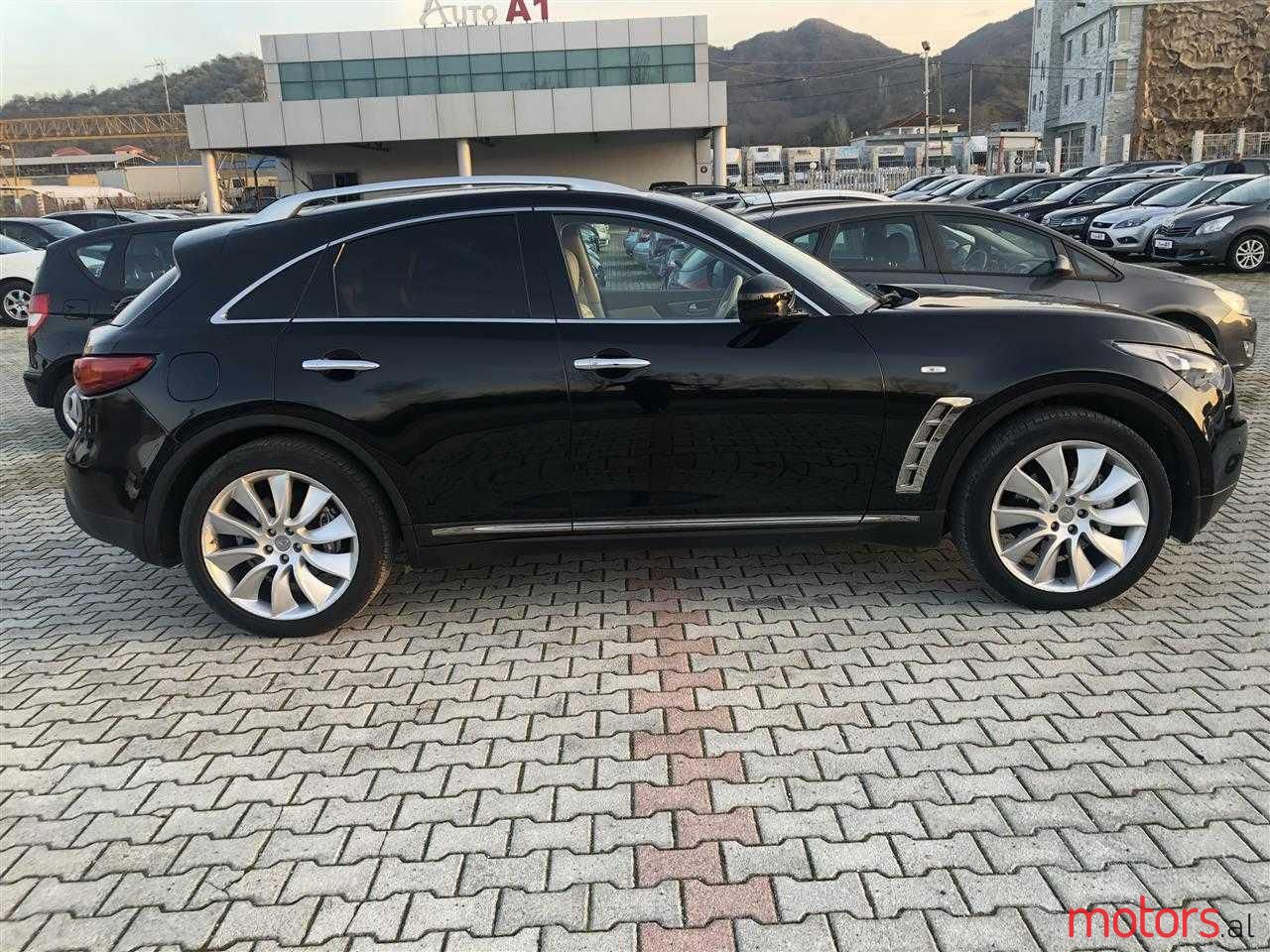 2013' Infiniti FX photo #2