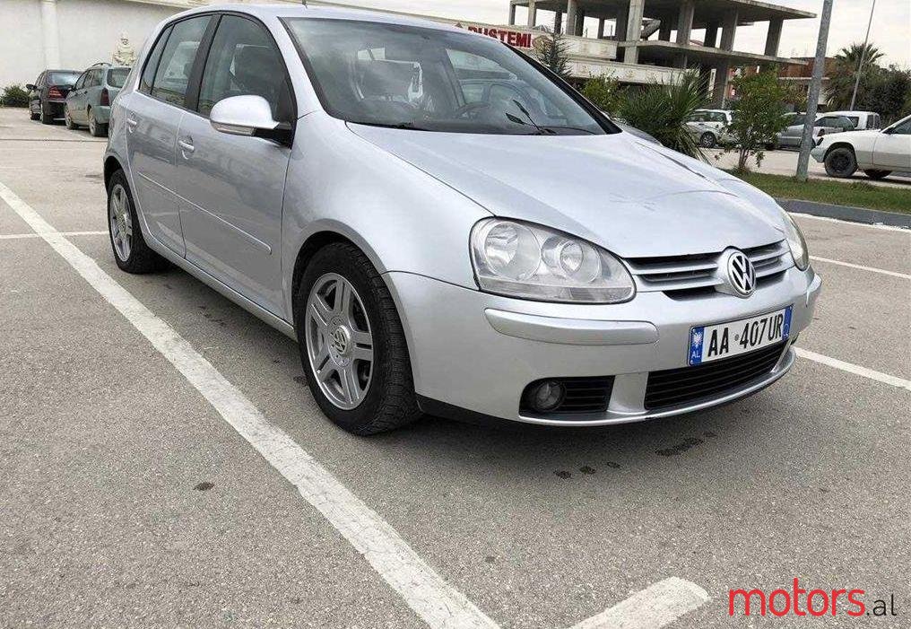 2005' Volkswagen Golf photo #1