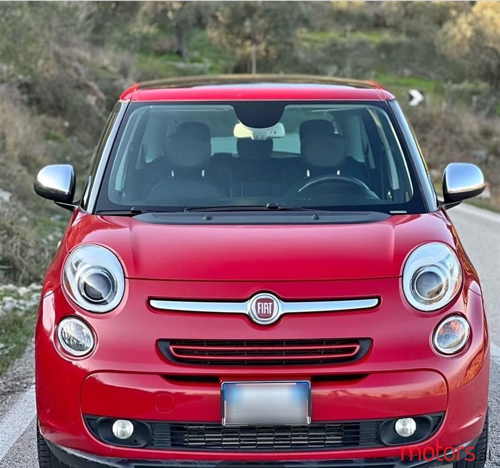 2014' Fiat 500L photo #1
