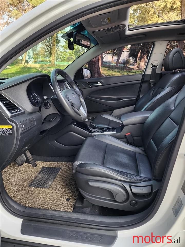 2016' Hyundai Tucson photo #3