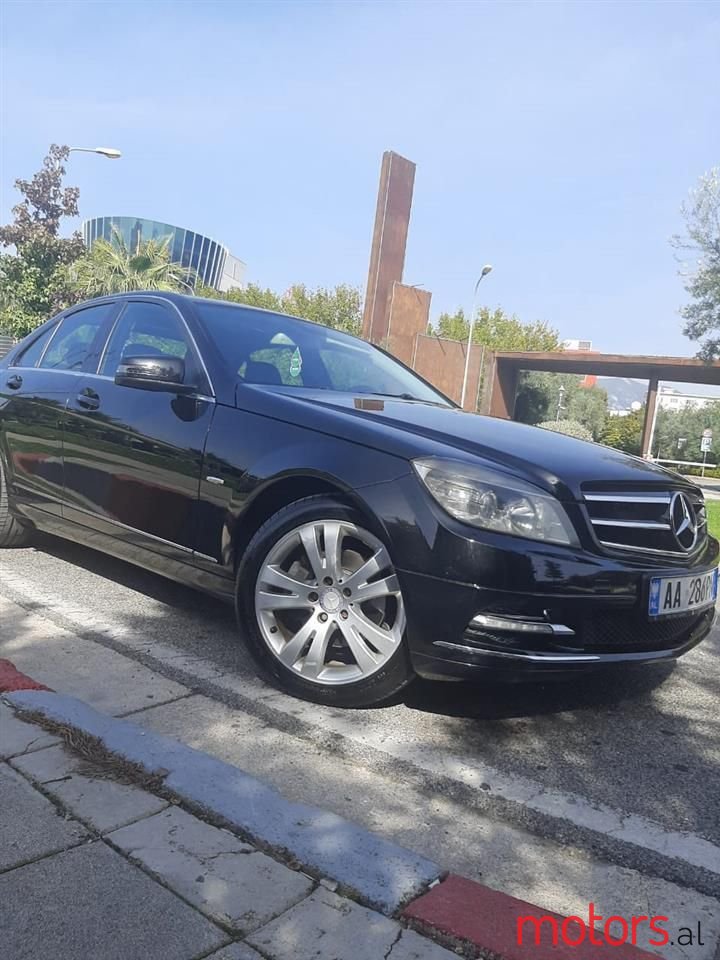 2009' Mercedes-Benz C 220 photo #1