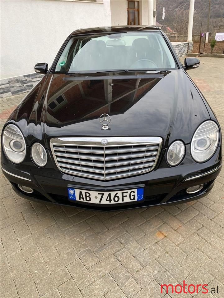 2007' Mercedes-Benz E 200 photo #1