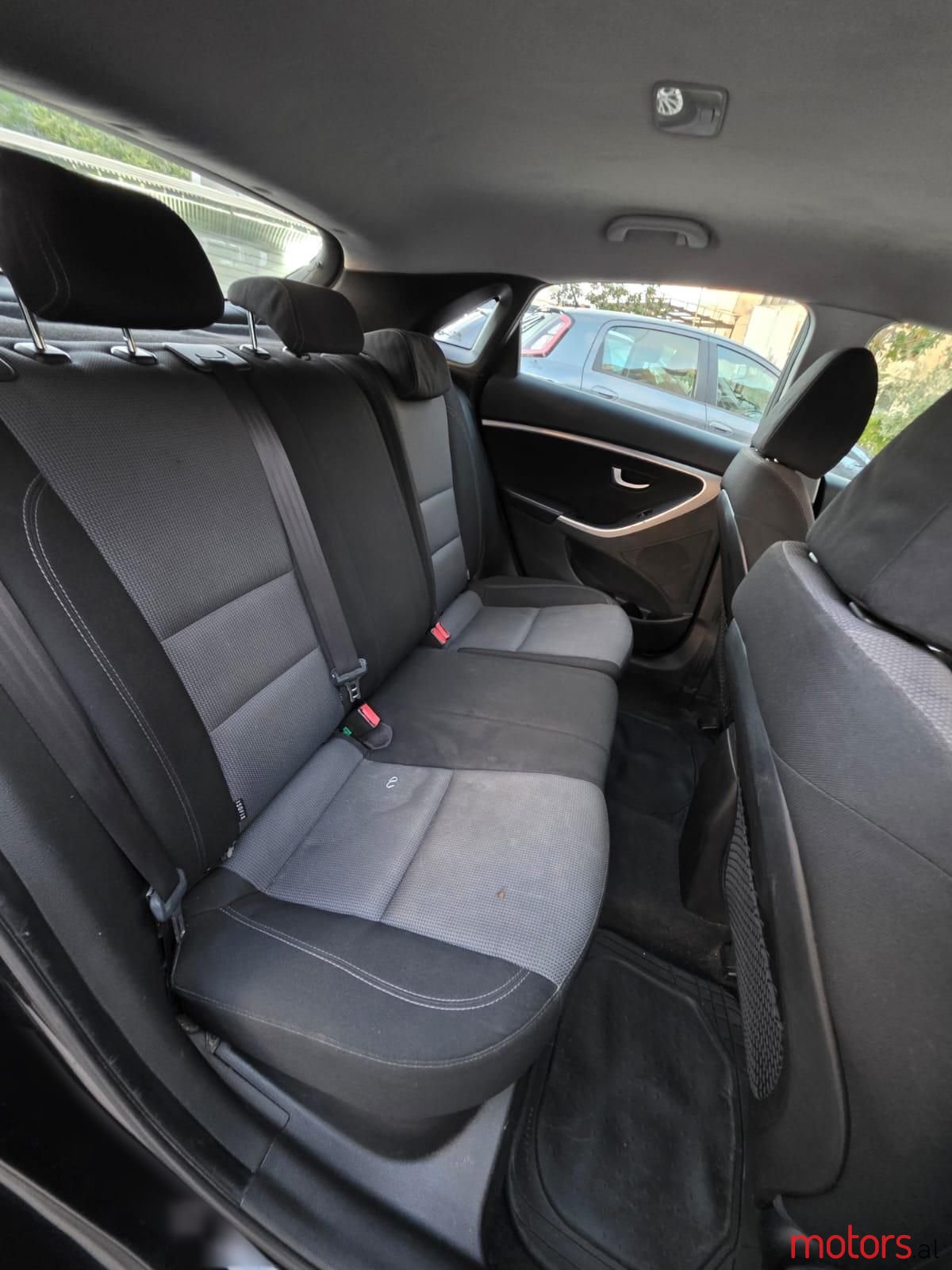 2013' Hyundai i30 photo #6