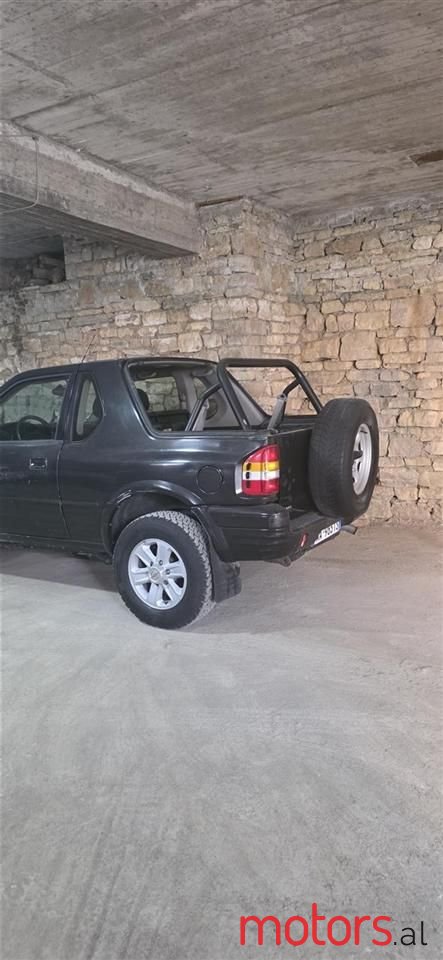 2002' Opel Frontera photo #4