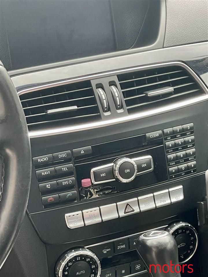 2012' Mercedes-Benz C 220 photo #5