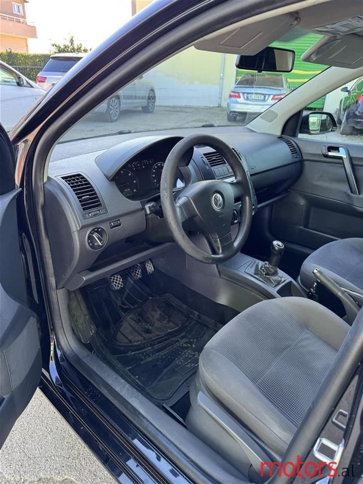 2006' Volkswagen Polo photo #5