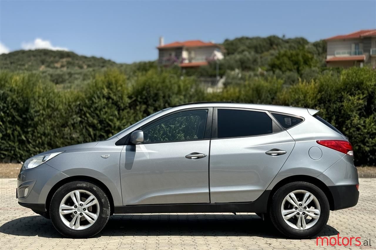 2011' Hyundai Tucson photo #6