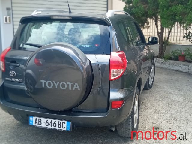 2006' Toyota RAV4 photo #3