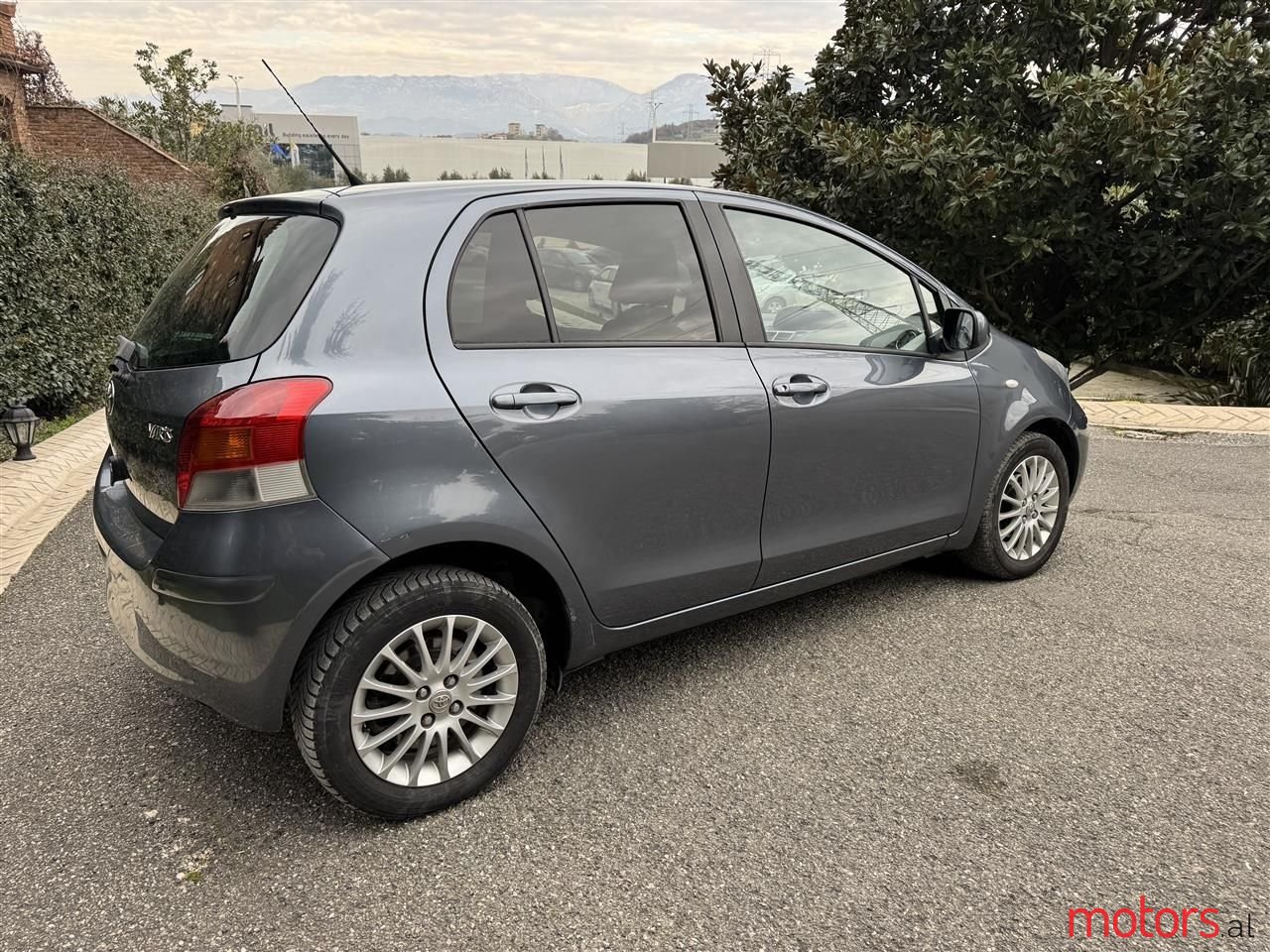 2009' Toyota Yaris photo #6