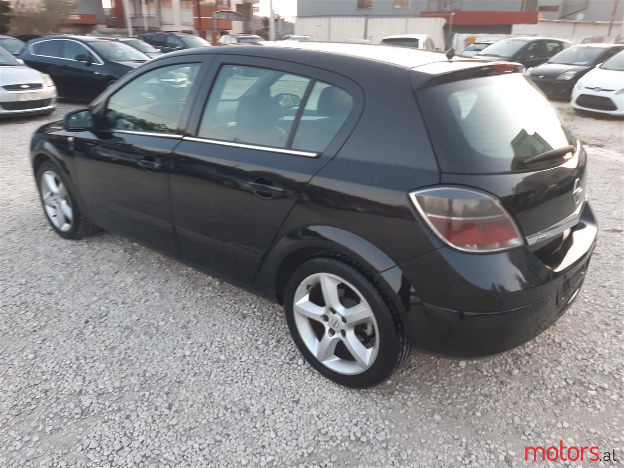 2008' Opel Astra photo #6