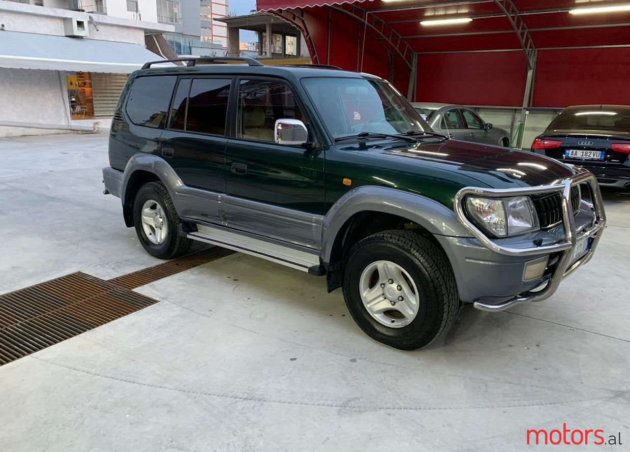 2000' Toyota Land Crusier photo #1