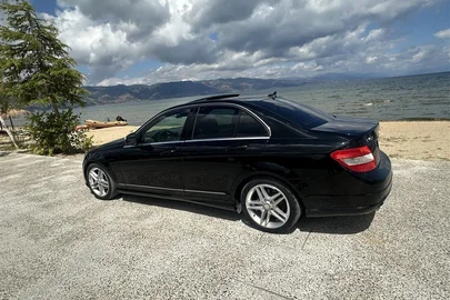 2008' Mercedes-Benz C 300