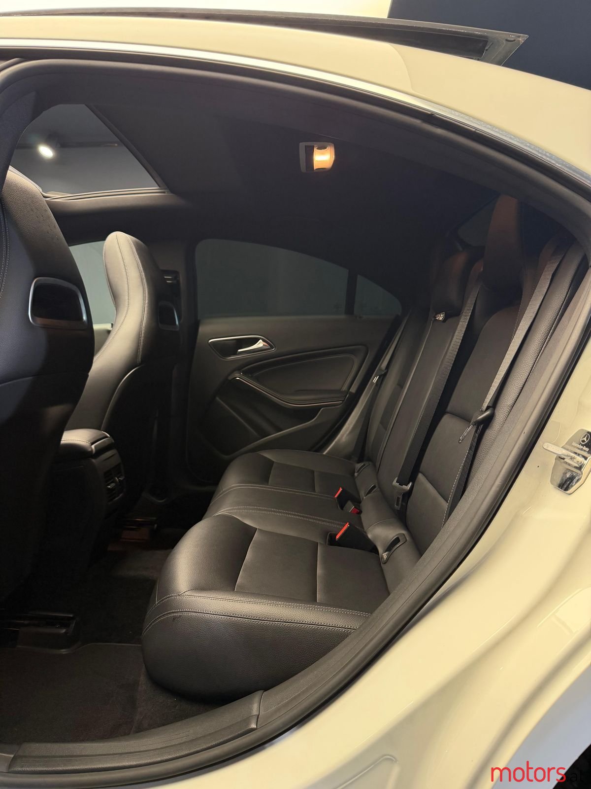 2016' Mercedes-Benz CLA 200 photo #3