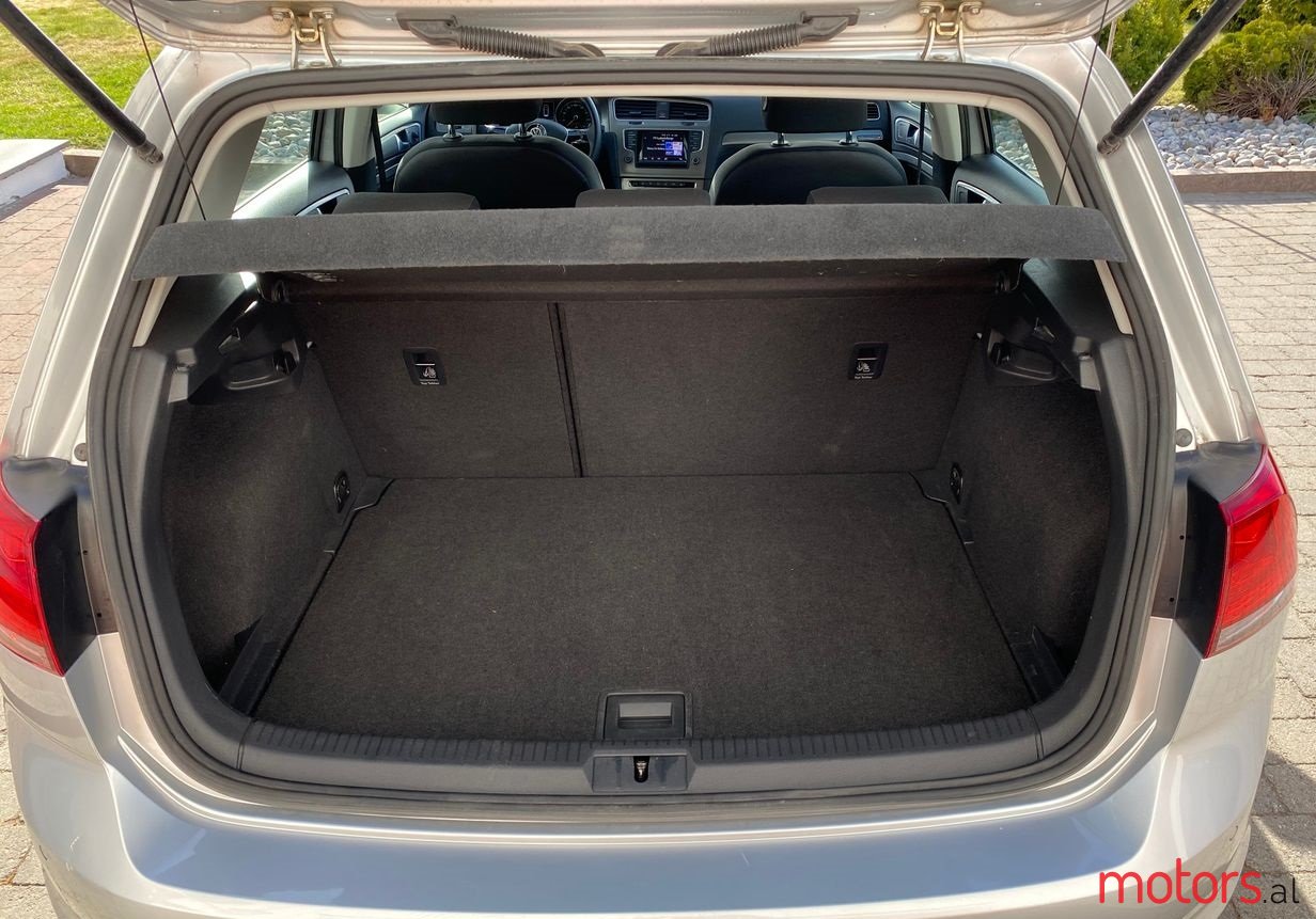 2014' Volkswagen Golf 1.2 TSI Trendline photo #4