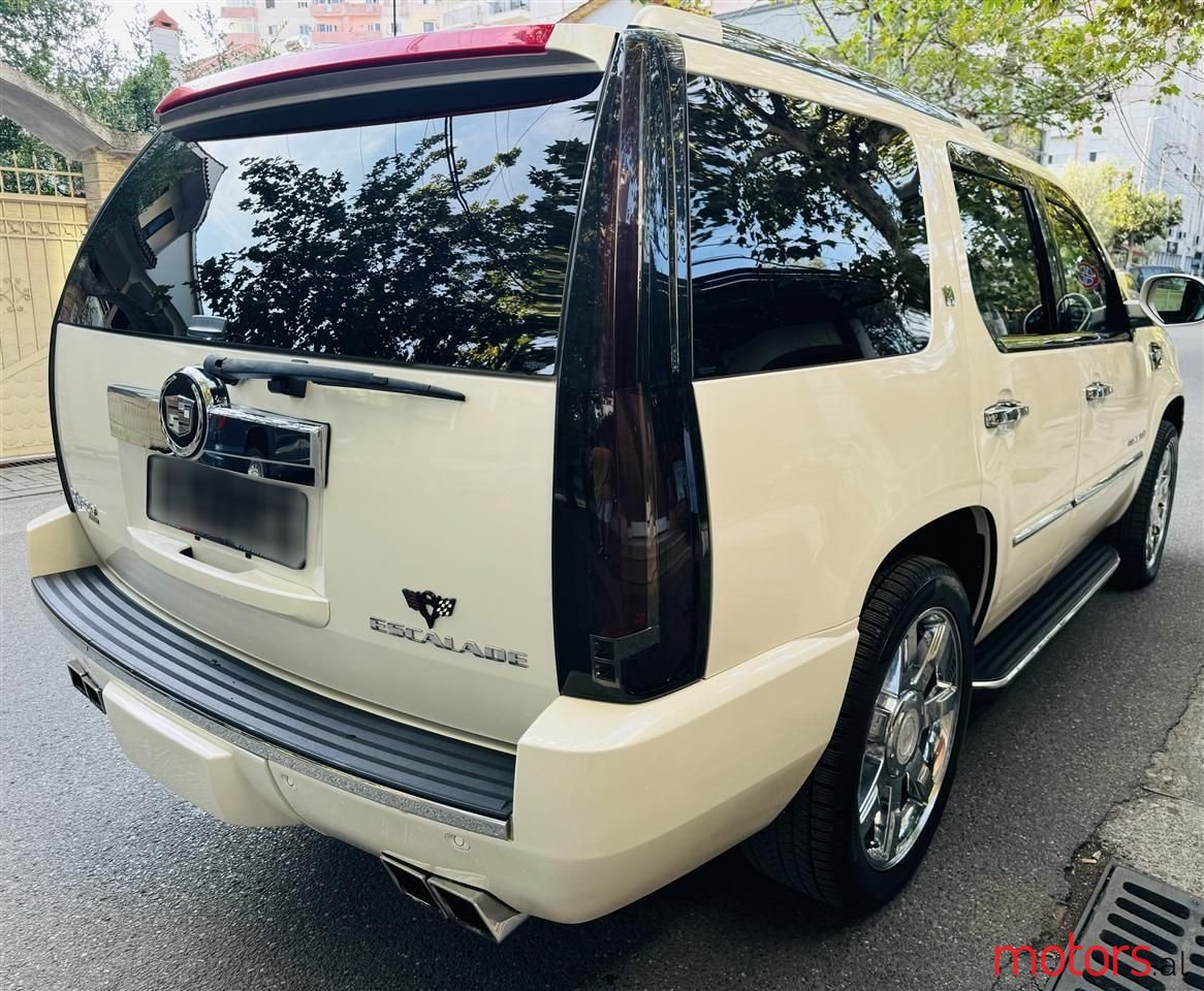 2009' Cadillac Escalade photo #3