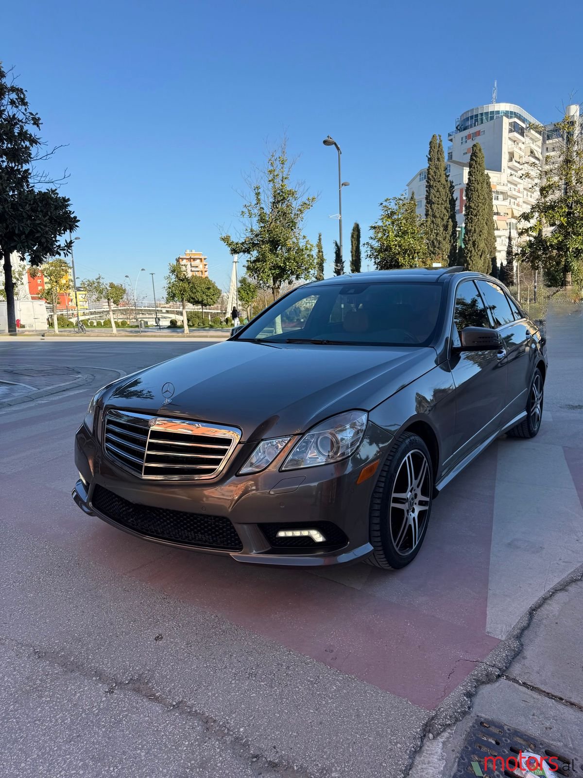 2010' Mercedes-Benz E 55 AMG photo #4