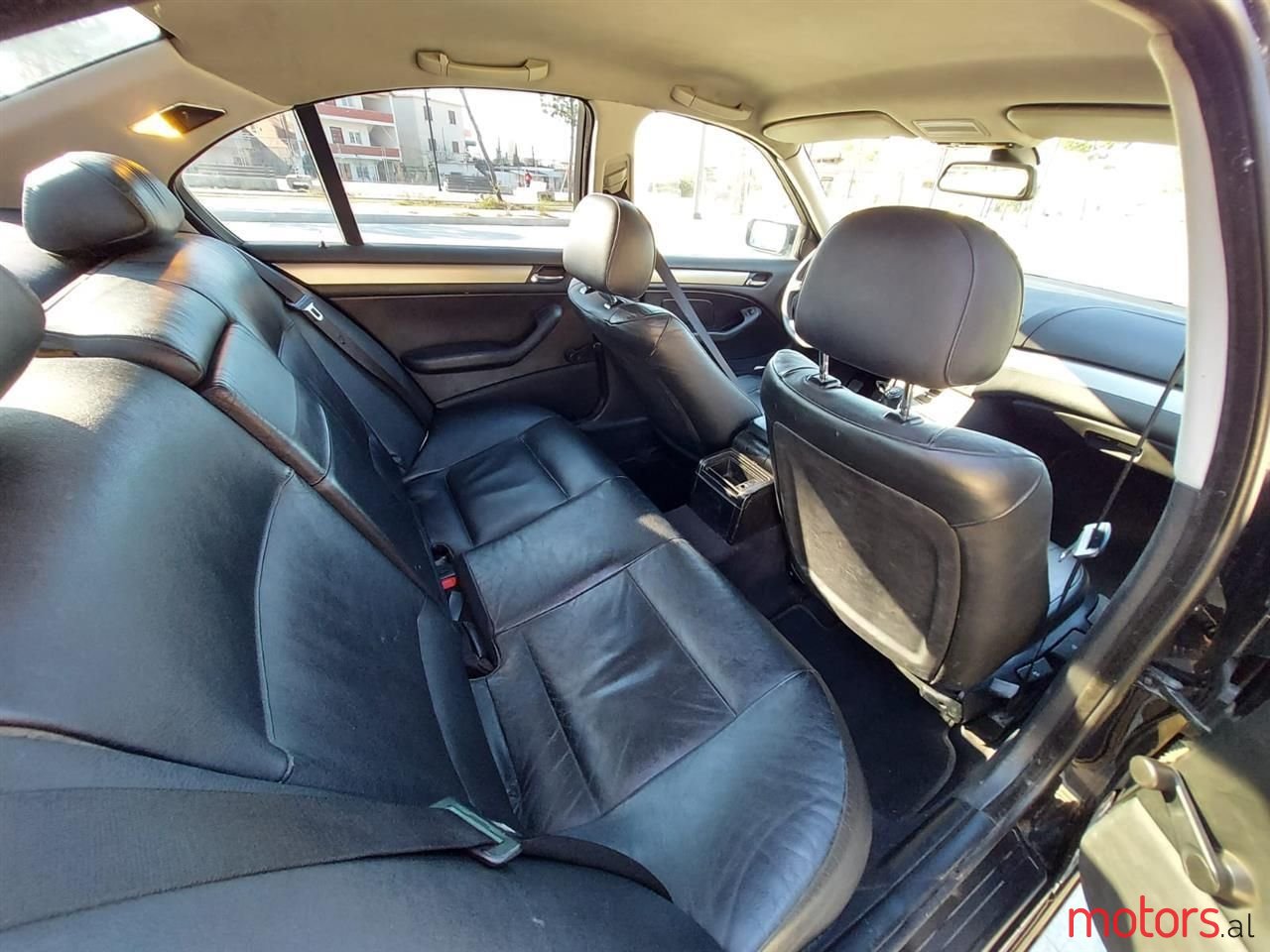 2002' BMW 320 photo #5