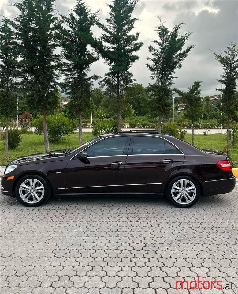 2012' Mercedes-Benz E 350 photo #2