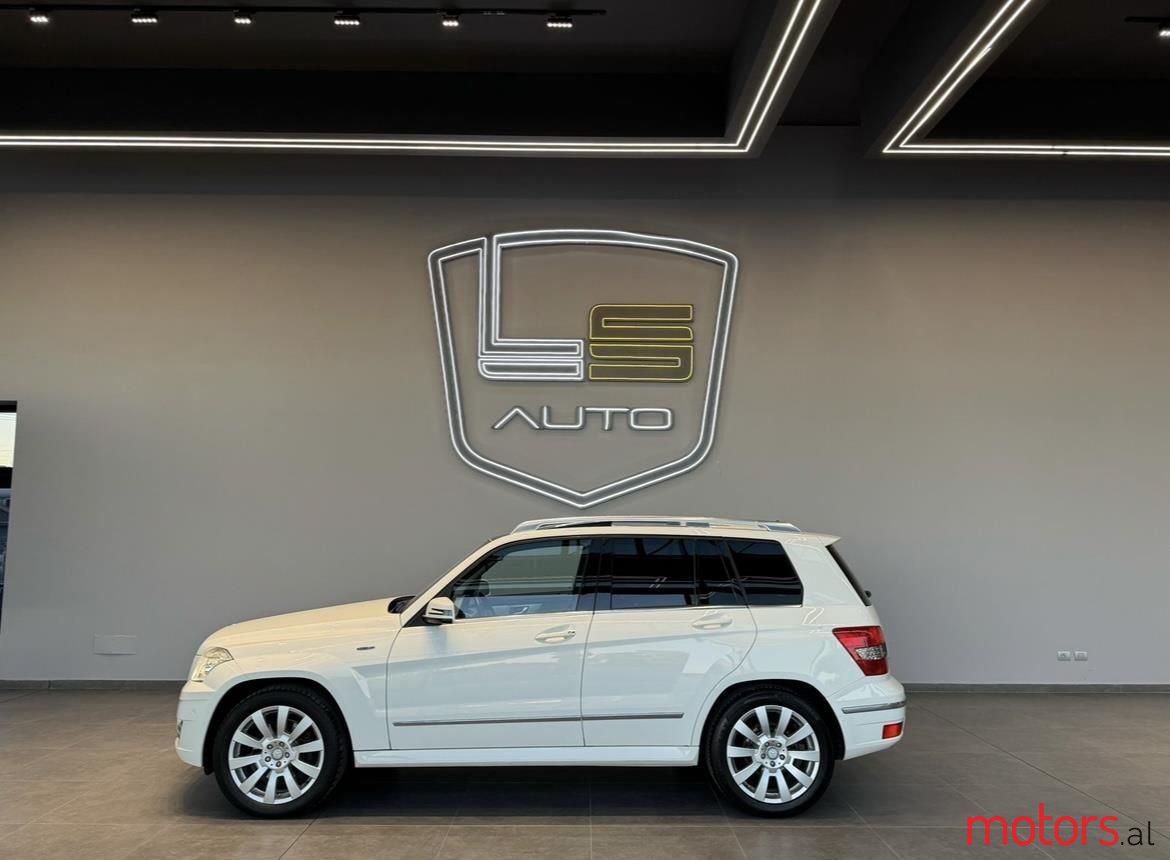 2012' Mercedes-Benz GLK 220 photo #2