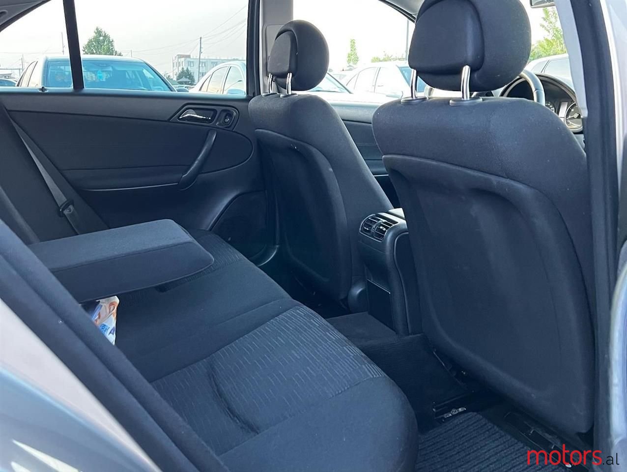 2005' Mercedes-Benz C 180 photo #5