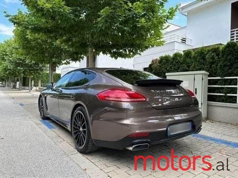 2015' Porsche Panamera photo #5