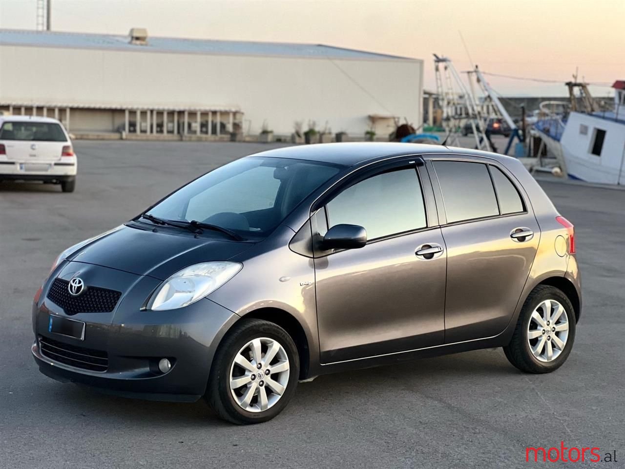 2009' Toyota Yaris photo #1