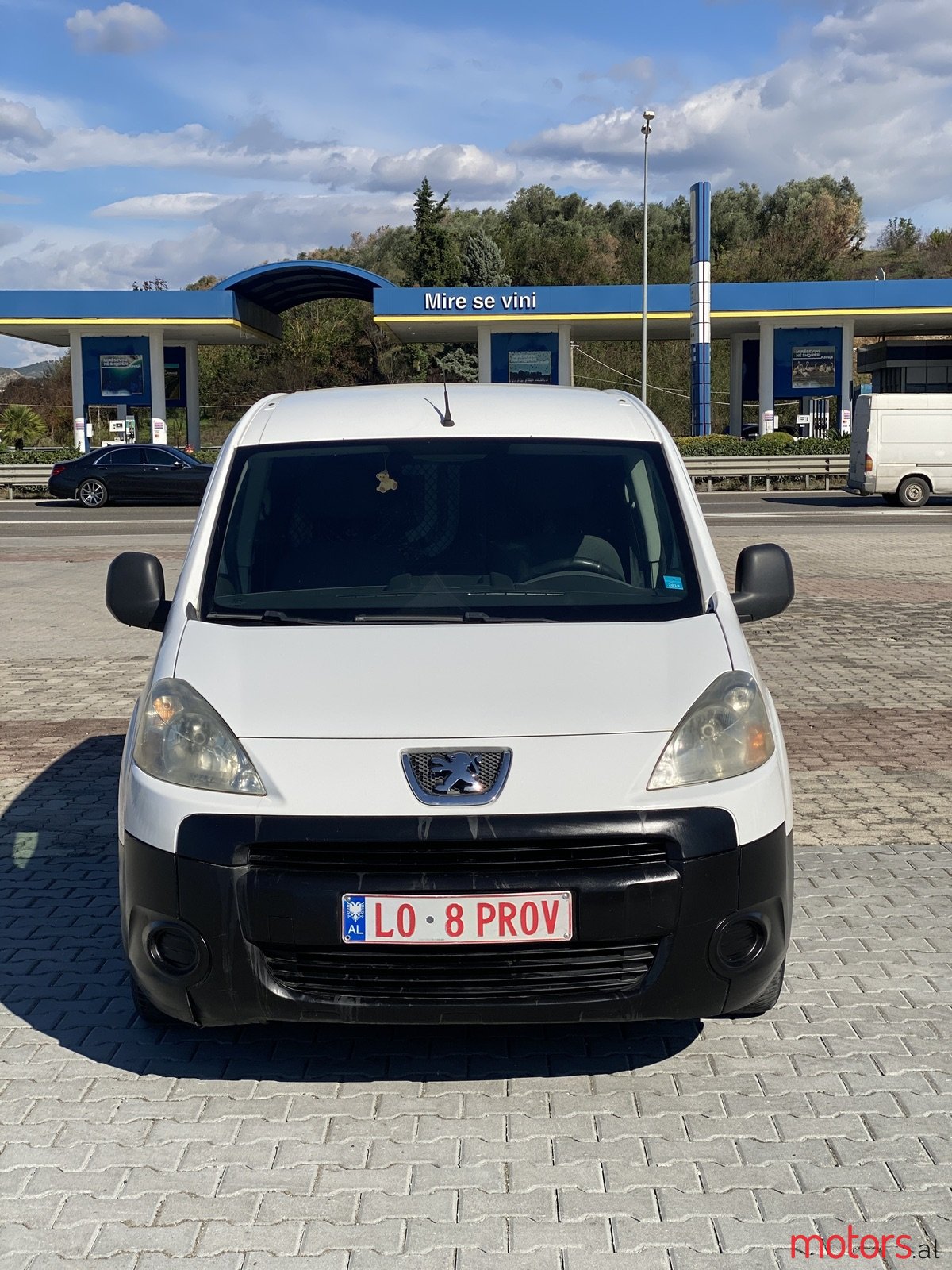 2011' Peugeot Partner me nderrim me makin te vogel photo #3