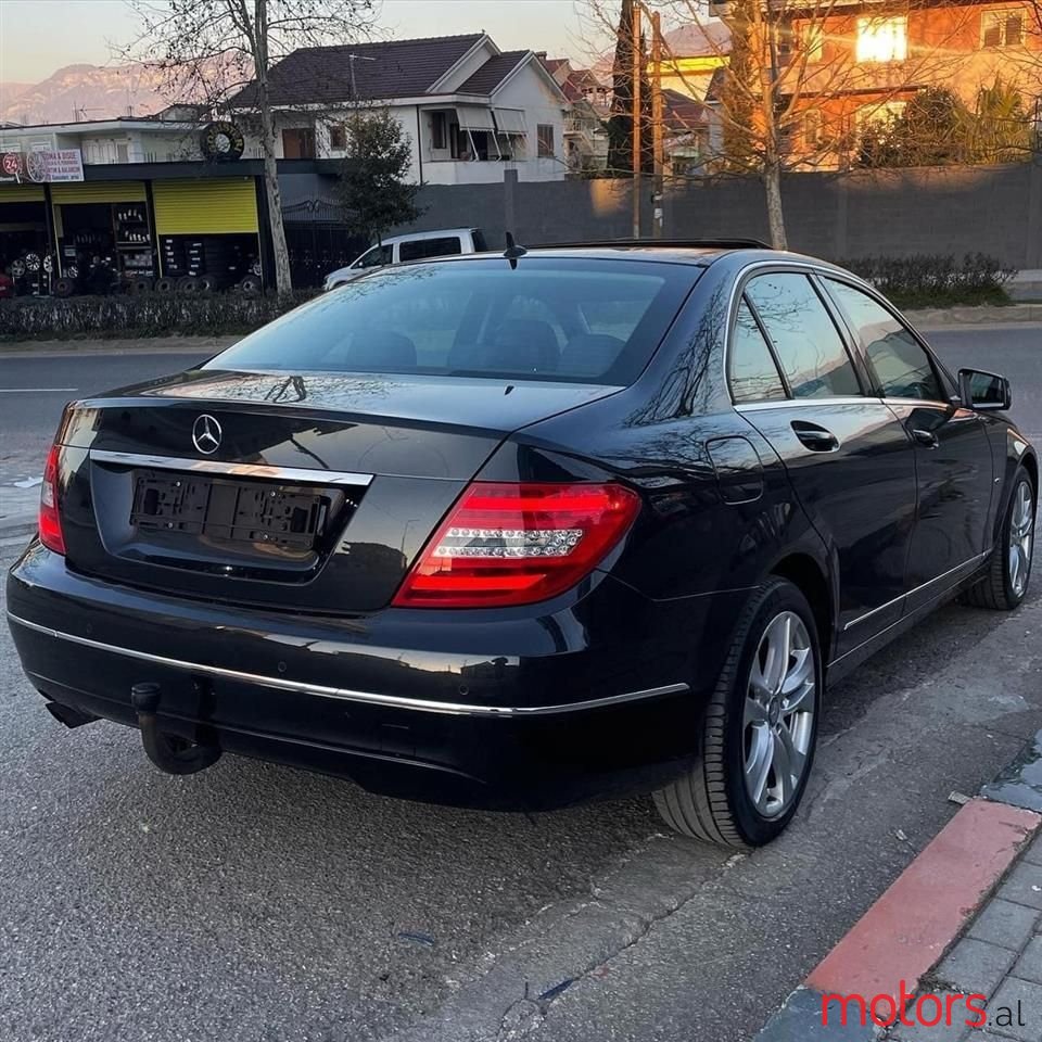 2012' Mercedes-Benz C 200 photo #3
