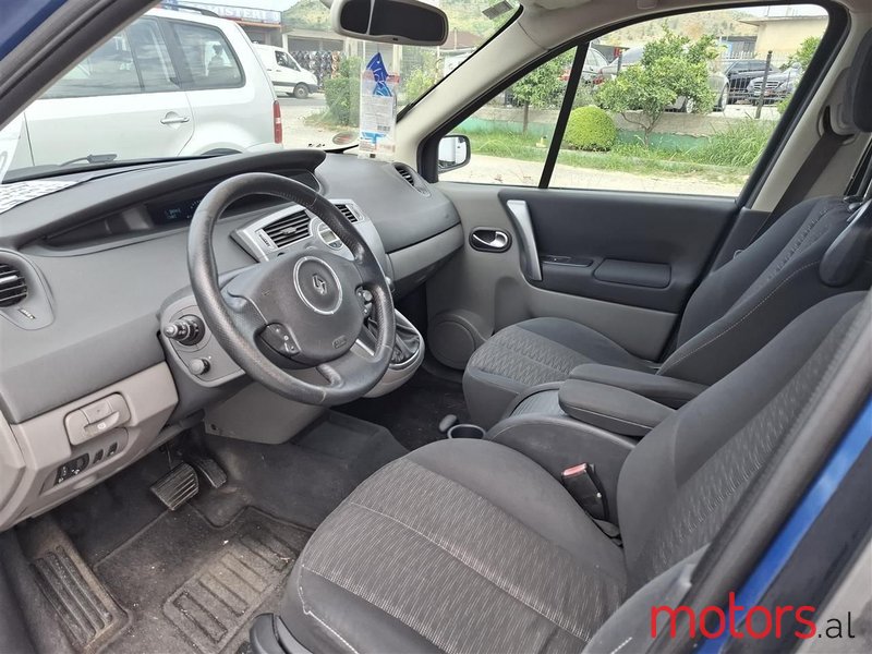 2007' Renault Grand Scenic photo #6