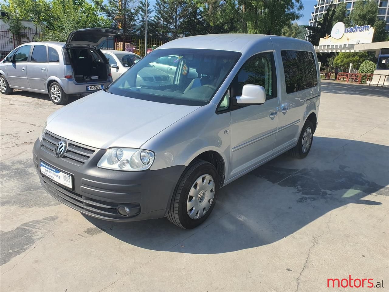 2005' Volkswagen Caddy photo #5