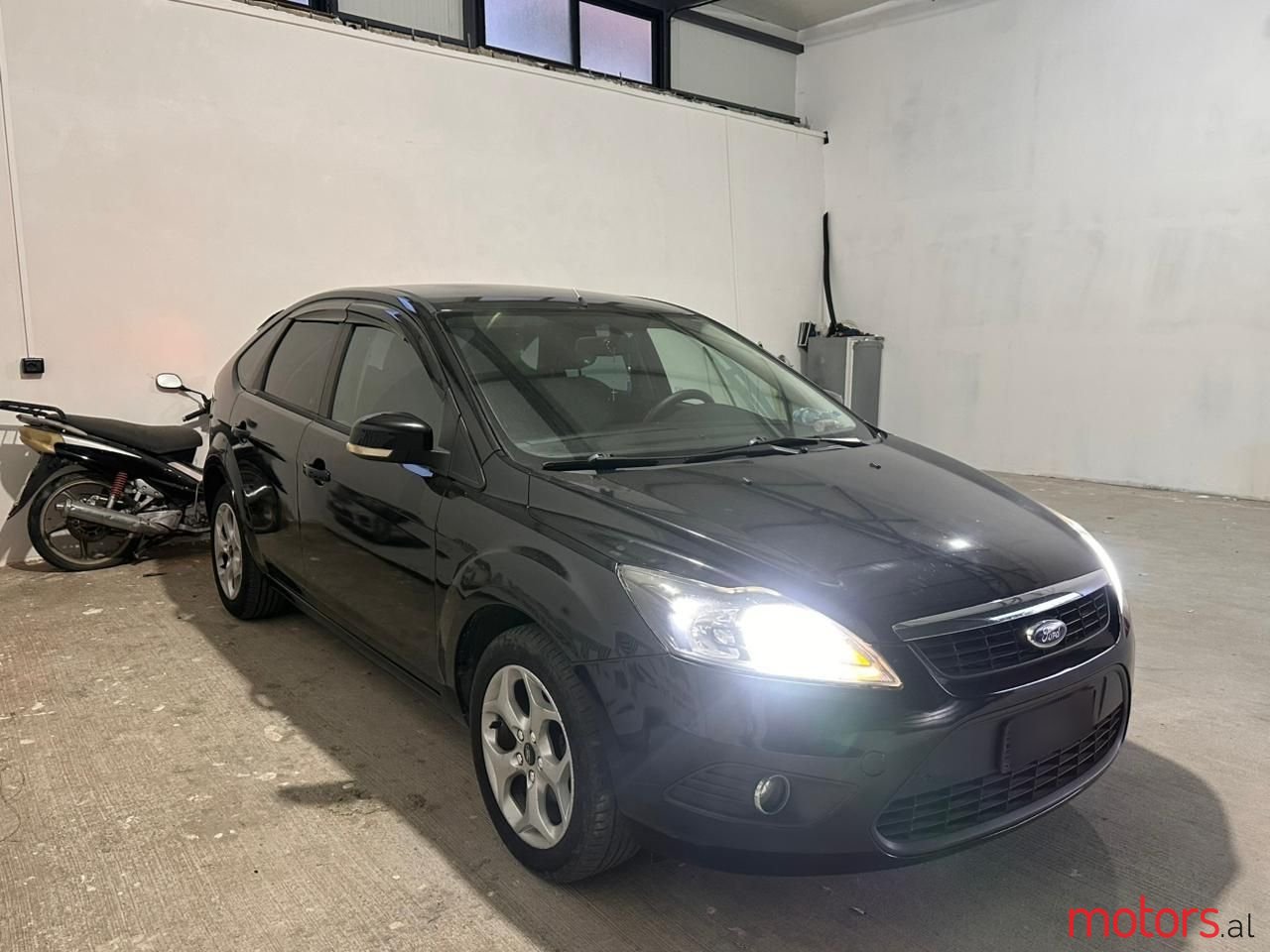 2010' Ford Focus photo #5