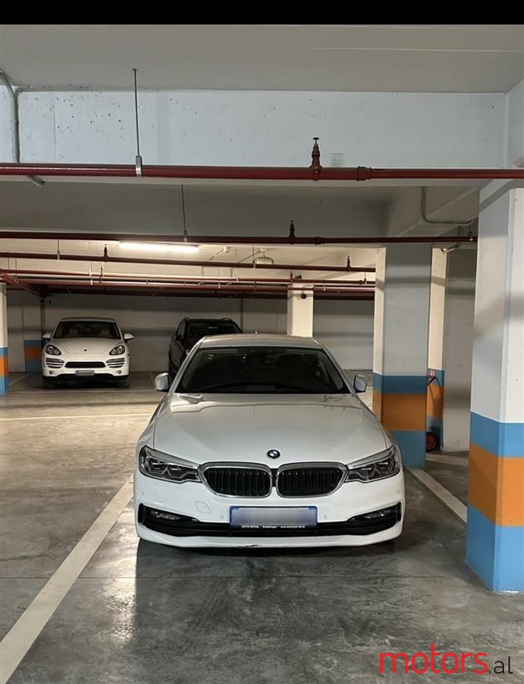 2018' BMW 530 photo #1