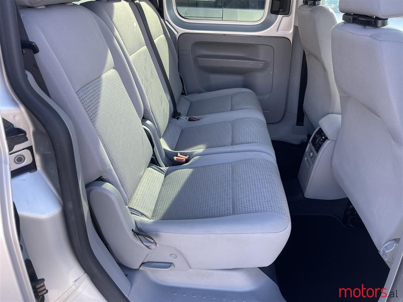 2007' Volkswagen Caddy photo #6