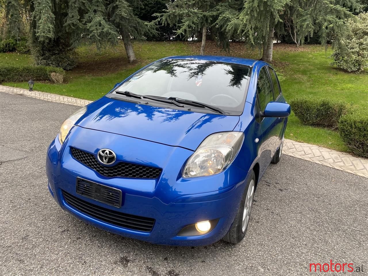 2011' Toyota Auris photo #4